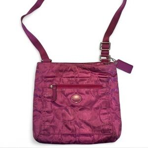 Vintage Y2K Coach Magenta Pink / Purple Signature Getaway Nylon Crossbody Bag